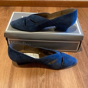 Women’s blue suede shoes size 7